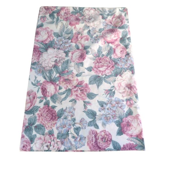 WestPoint Stevens Floral Standard Pillowcases Pair of 2 Multicolor Made In USA - Picture 2 of 6